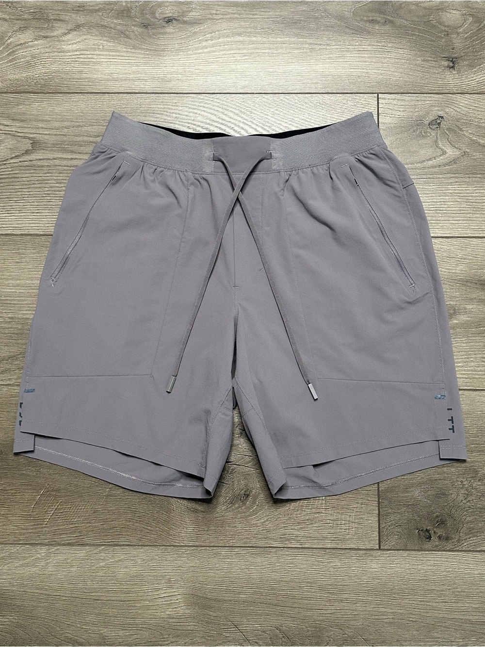 New Lululemon License to Train Linerless Shorts 7" Purple Gray Size Medium